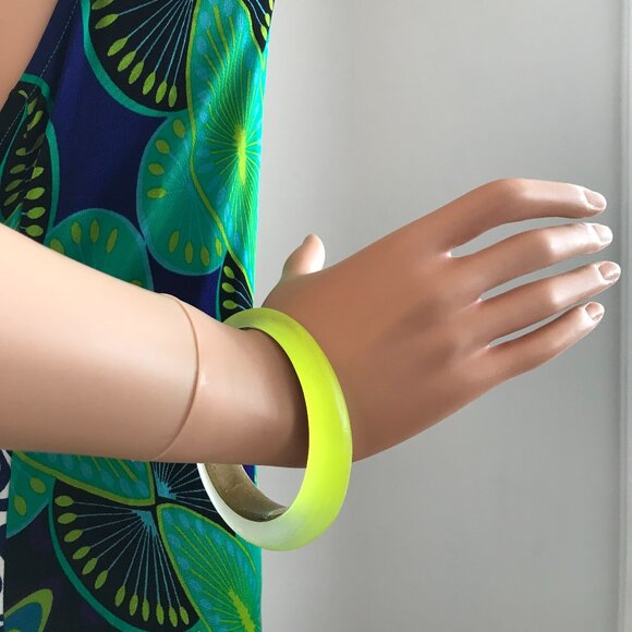 Neon Bangle - Picture 6 of 12